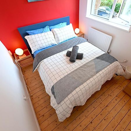 4 Bedroom Patio House Regent'S Park - Parking Londres Exterior foto