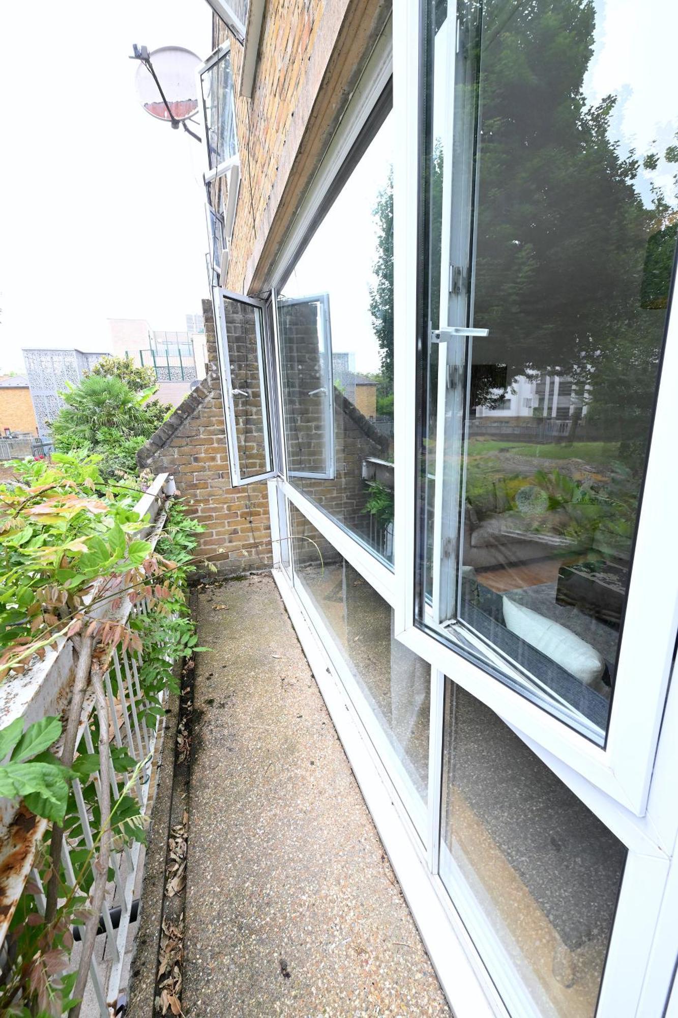4 Bedroom Patio House Regent'S Park - Parking Londres Exterior foto